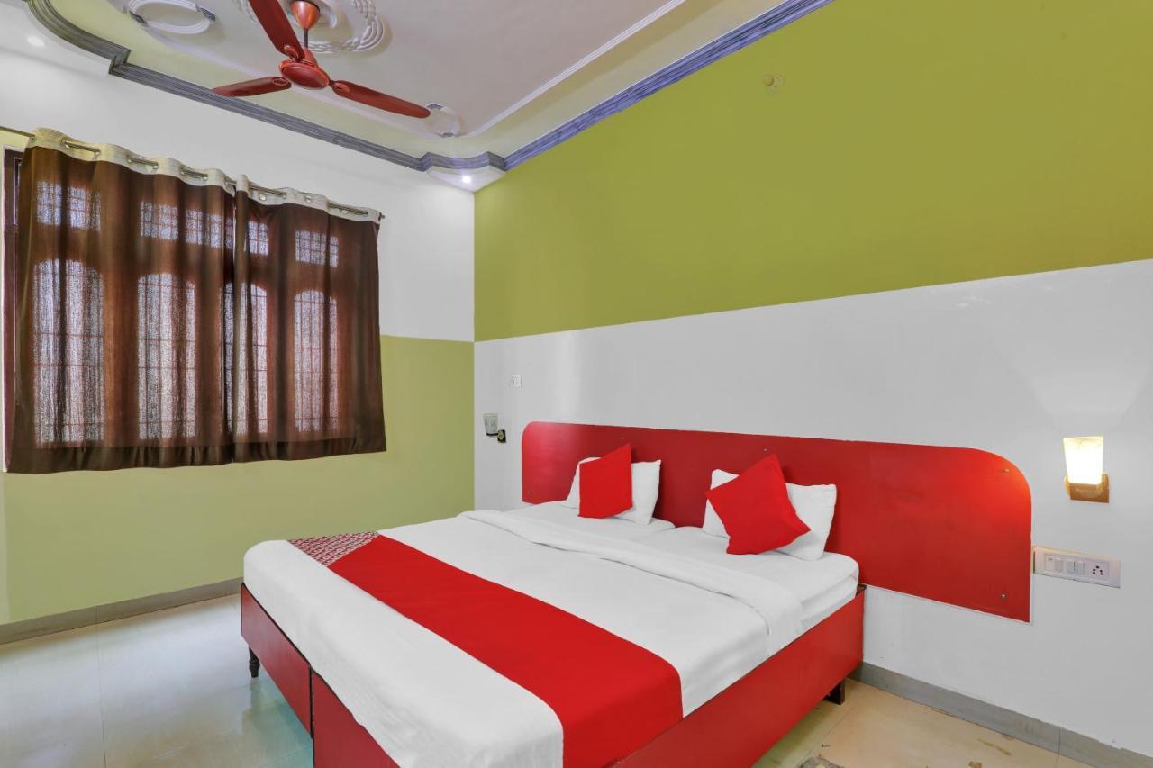 Oyo 82407 K Shree Guest House Βαρανάσι Εξωτερικό φωτογραφία